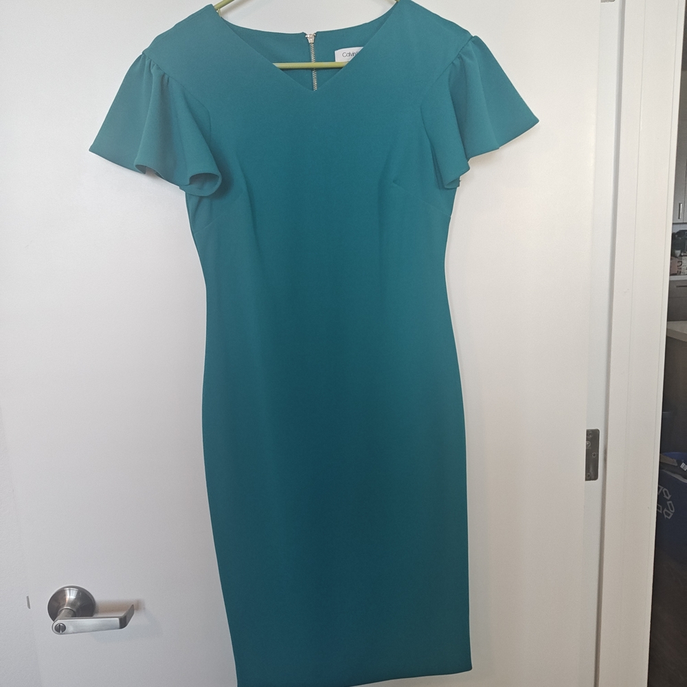 Calvin Klein Green Sheath Dress with Flutter Sleeves